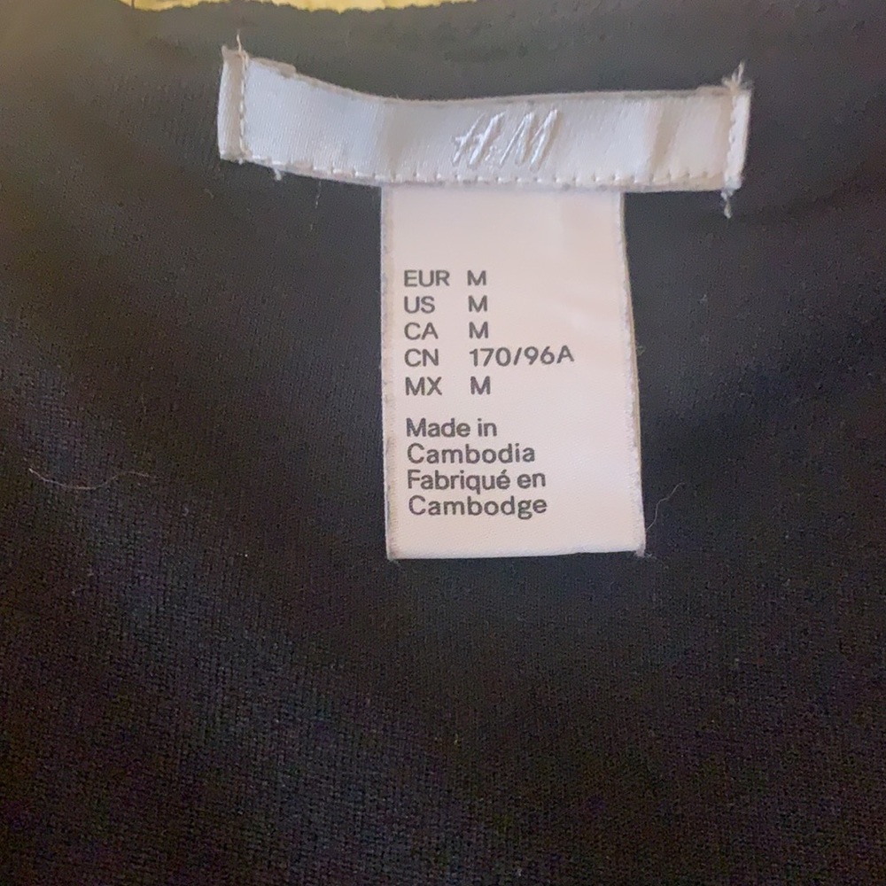 H&M top - Picture 2 of 3